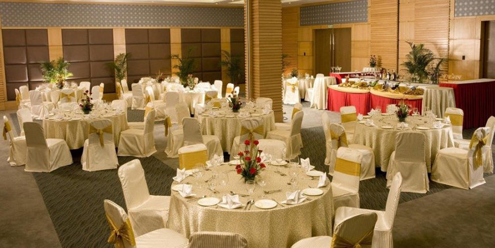 Radisson Blu Suites Ґурґаон Екстер'єр фото